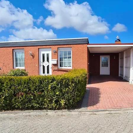 Seeadler 750 Meter Z. Rollstuhlg. Holiday home Dornumersiel